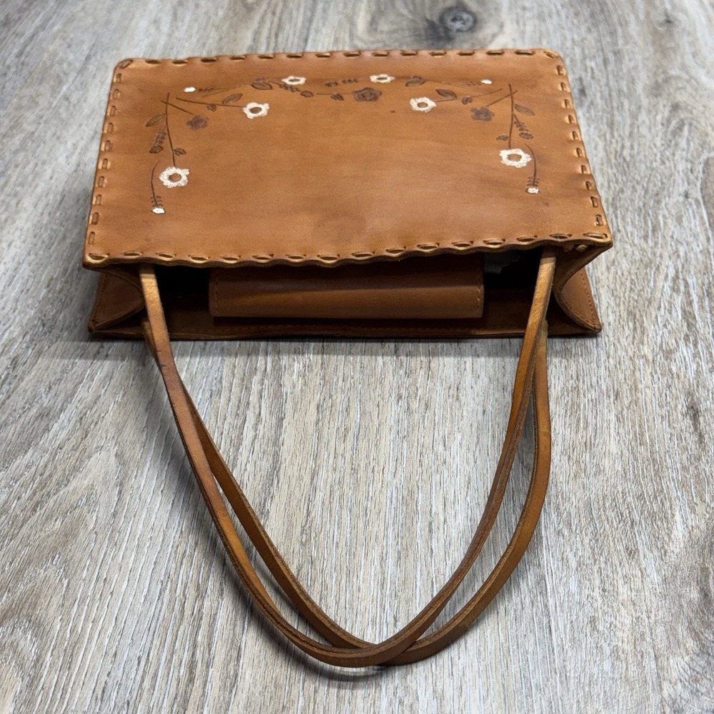 Handcrafted Tan Leather Floral Shoulder Bag - Picture 9 of 16